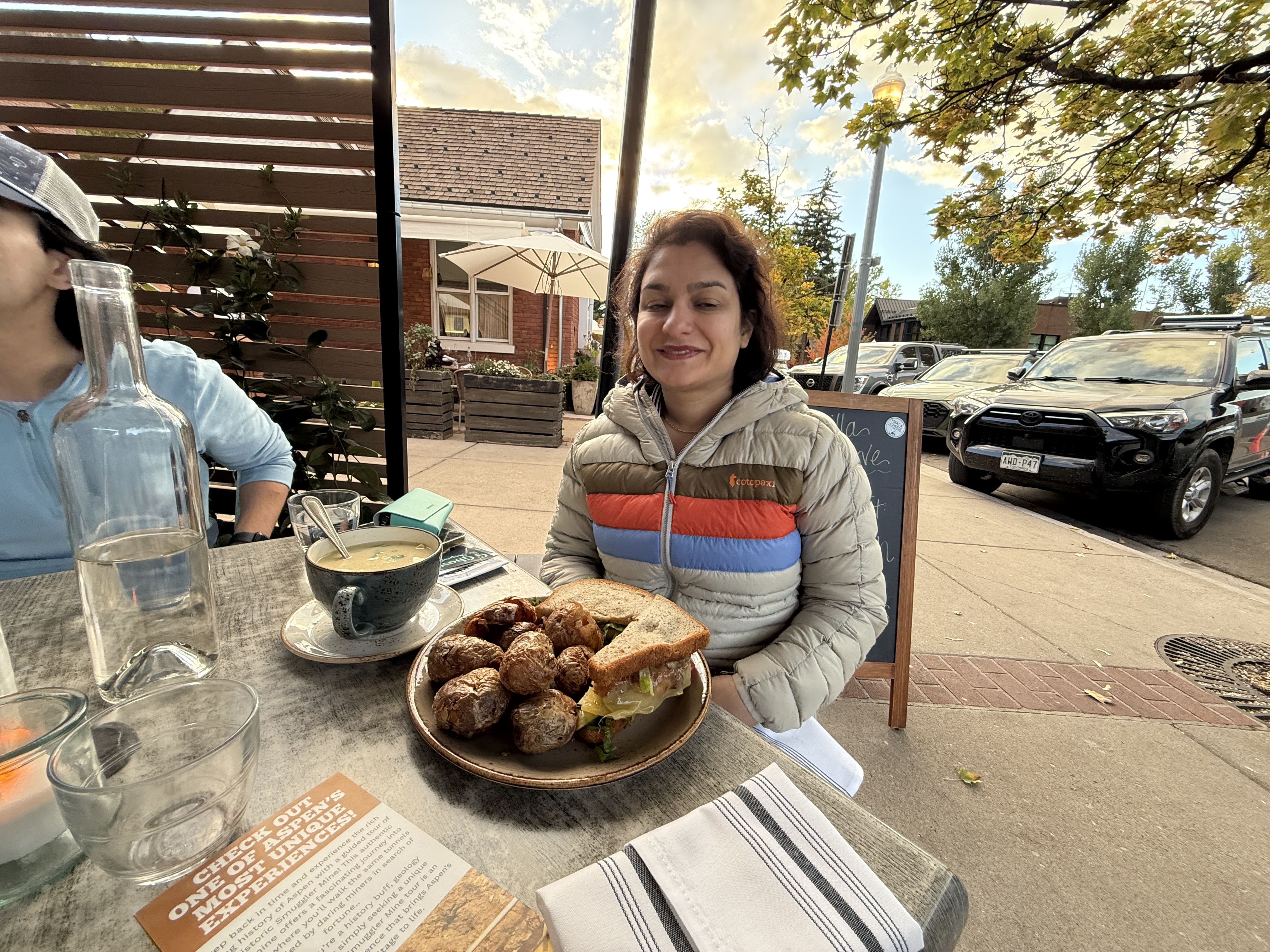 Happy moment dining out gluten-free