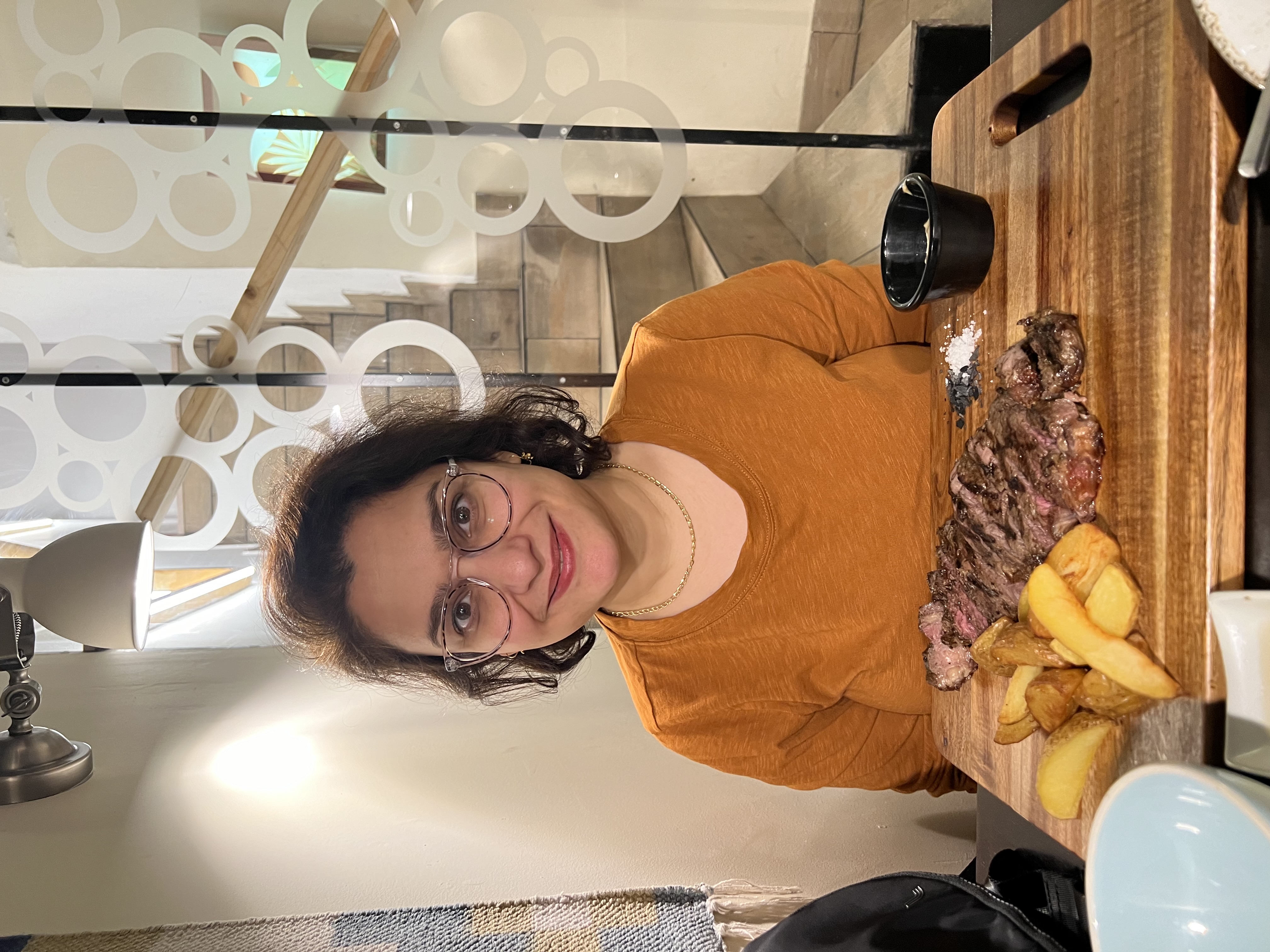 Happy moment dining out gluten-free